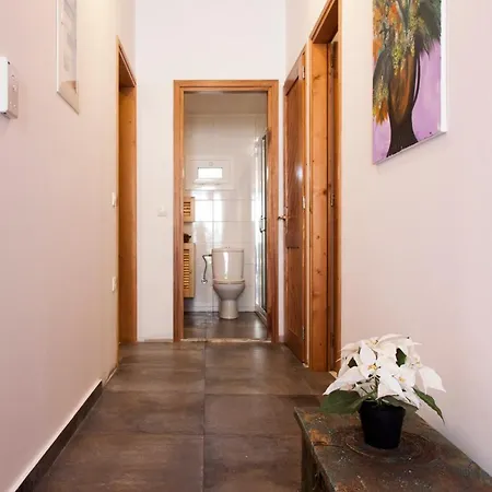 Naluna Boutique - Penthouse Apartment